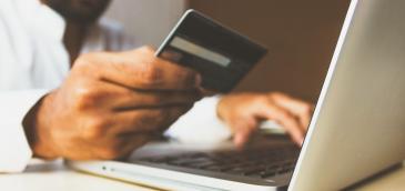 Online-Shopping mit Kreditkarte
