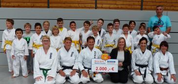 Spendenübergabe an Bischofsheimer Karate-Jugend